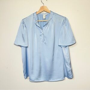 Joie Women's Baby‎ Blue Satin Flutter Sleeve Notched Blouse Size Large